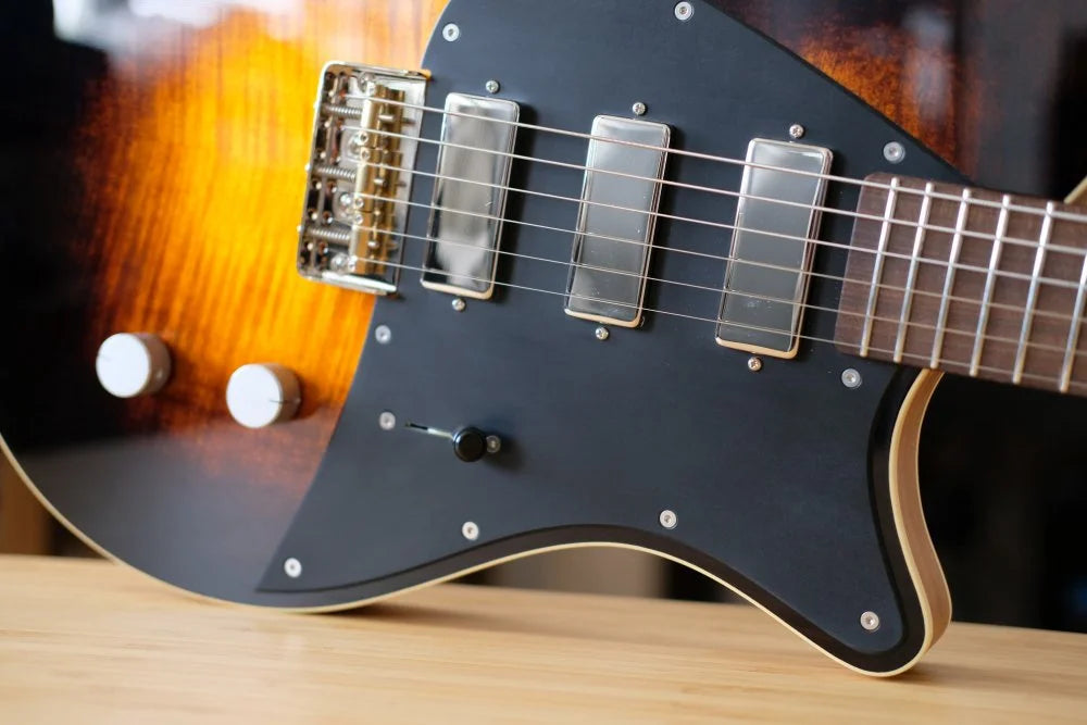 Swannell Guitars - Sunburst / Cherry Sunbear Sunbirds