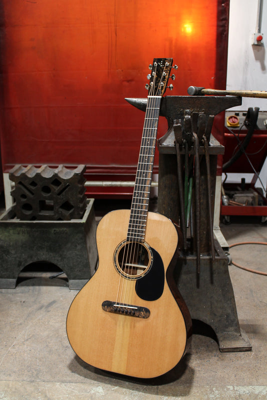 Leddington Guitars - Douglas Fir, Pommelle Sapele, Model-O
