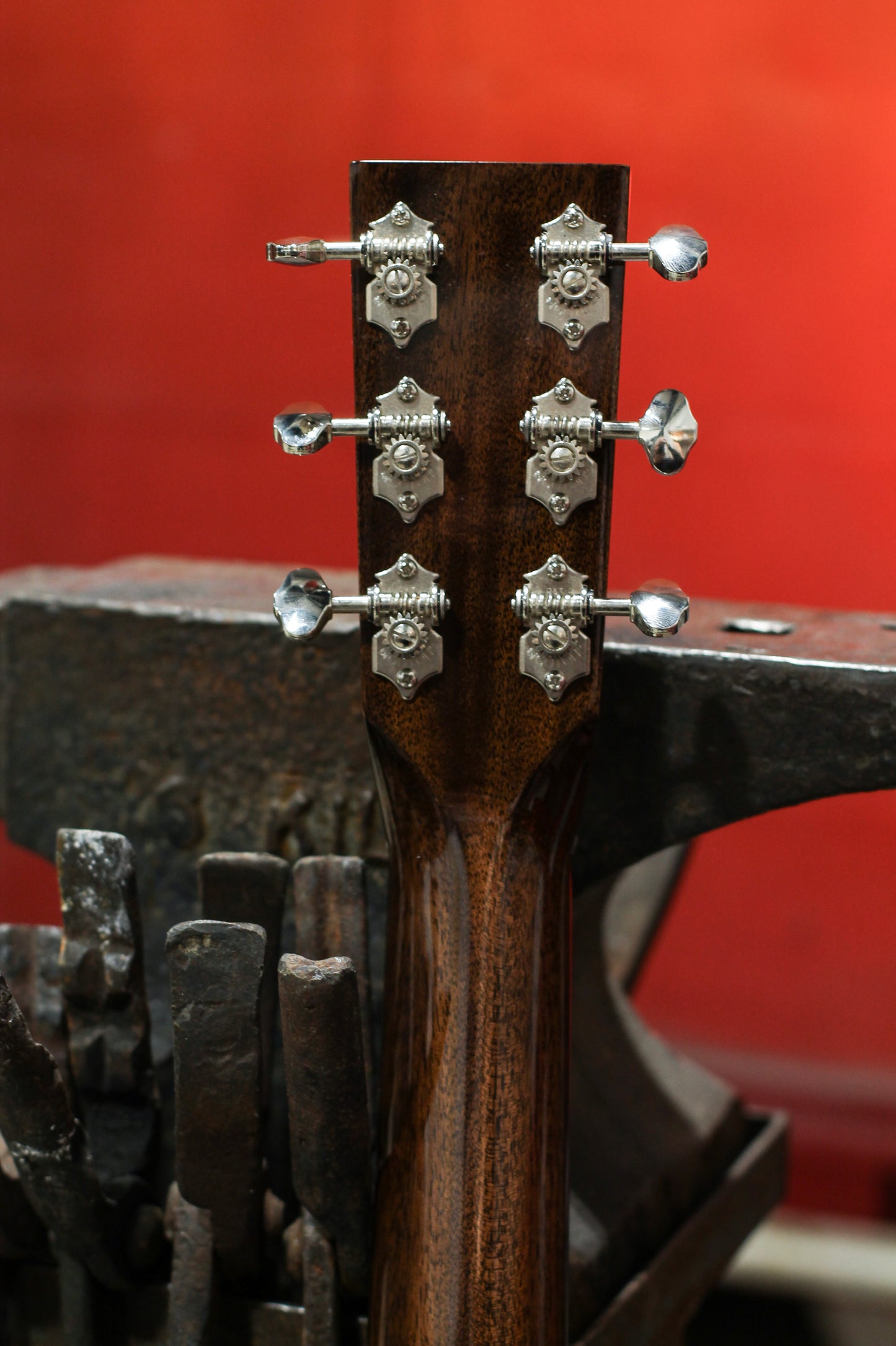 Leddington Guitars - Douglas Fir, Pommelle Sapele, Model-O