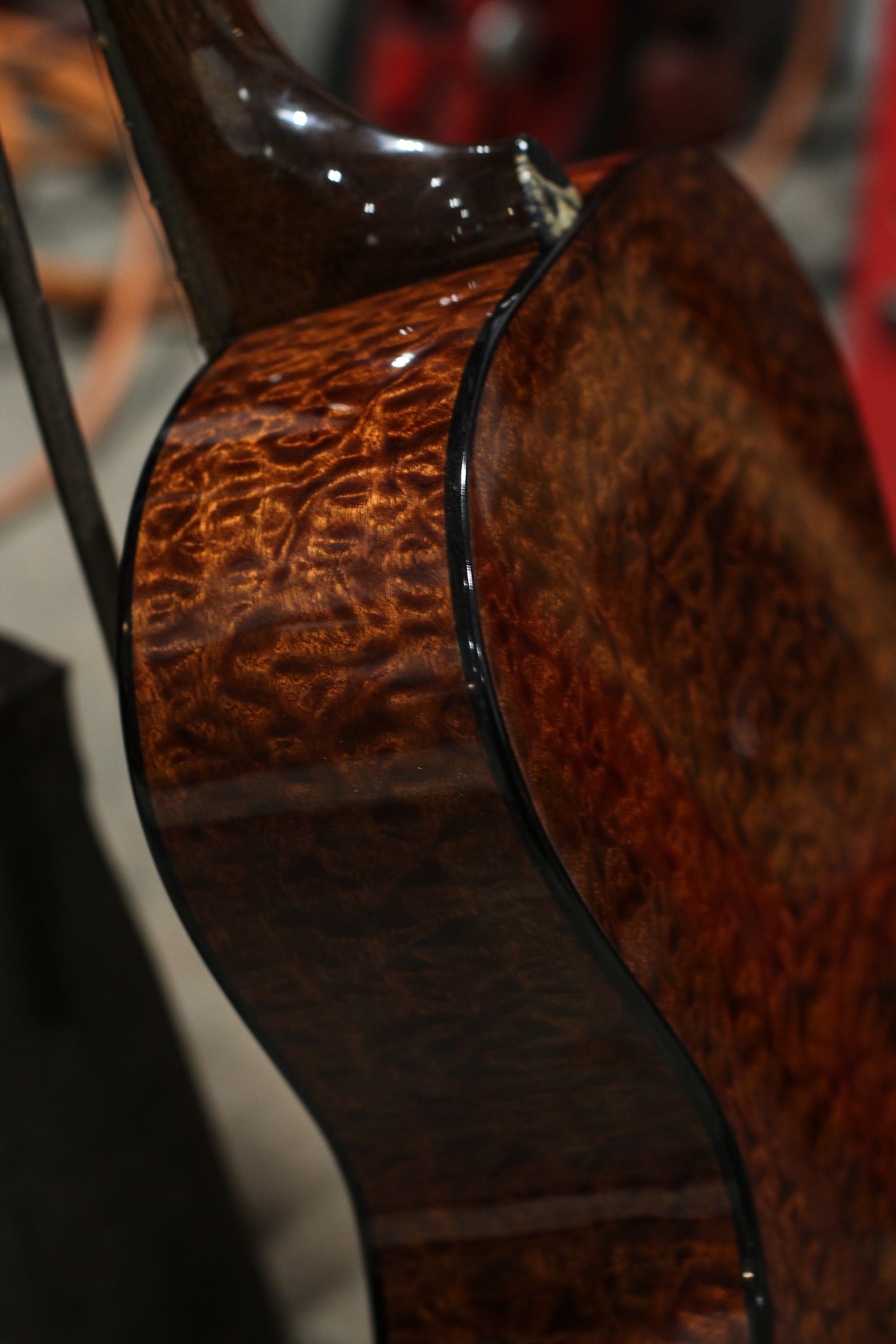 Leddington Guitars - Douglas Fir, Pommelle Sapele, Model-O