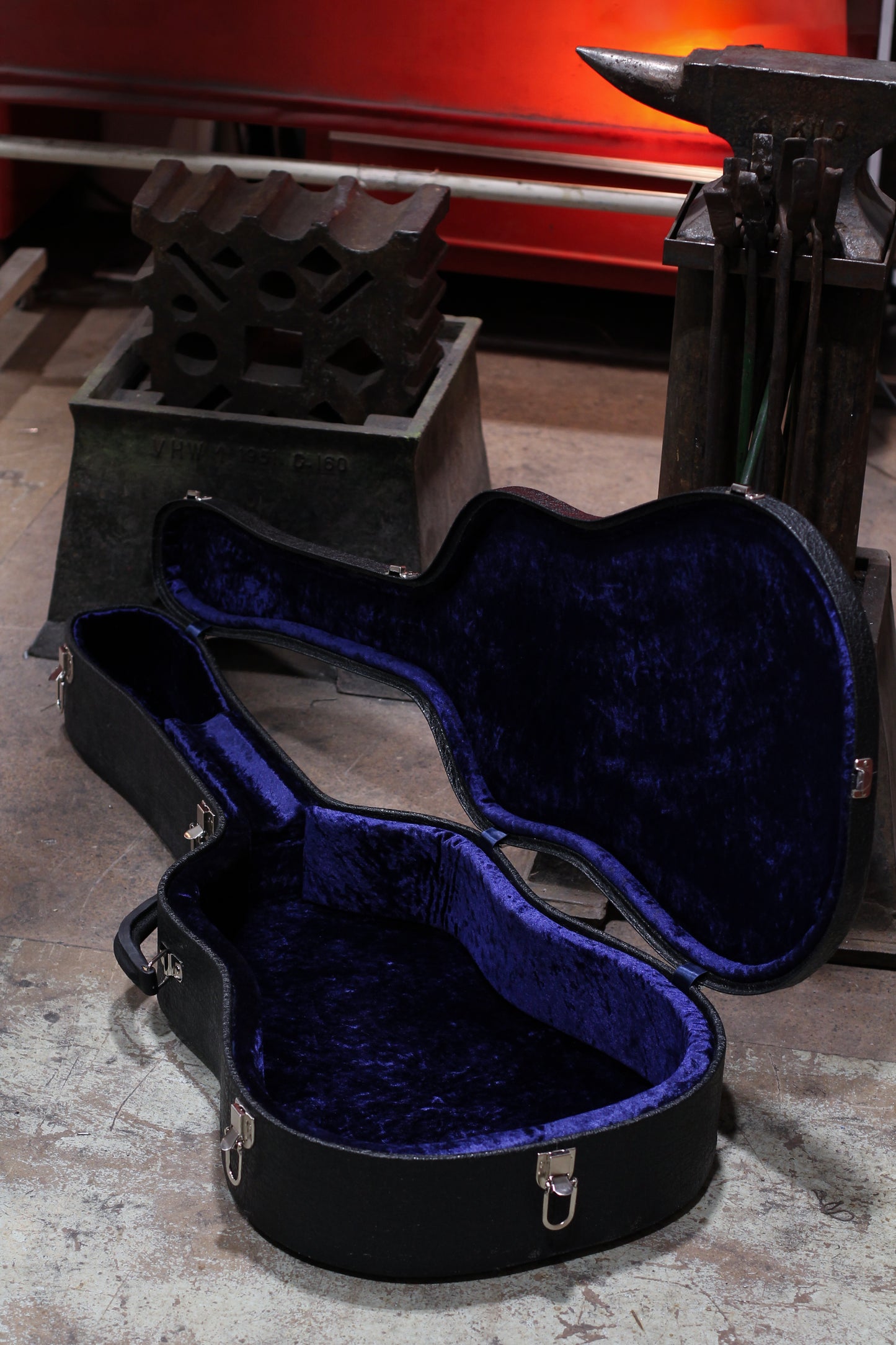 Leddington Guitars - Douglas Fir, Pommelle Sapele, Model-O