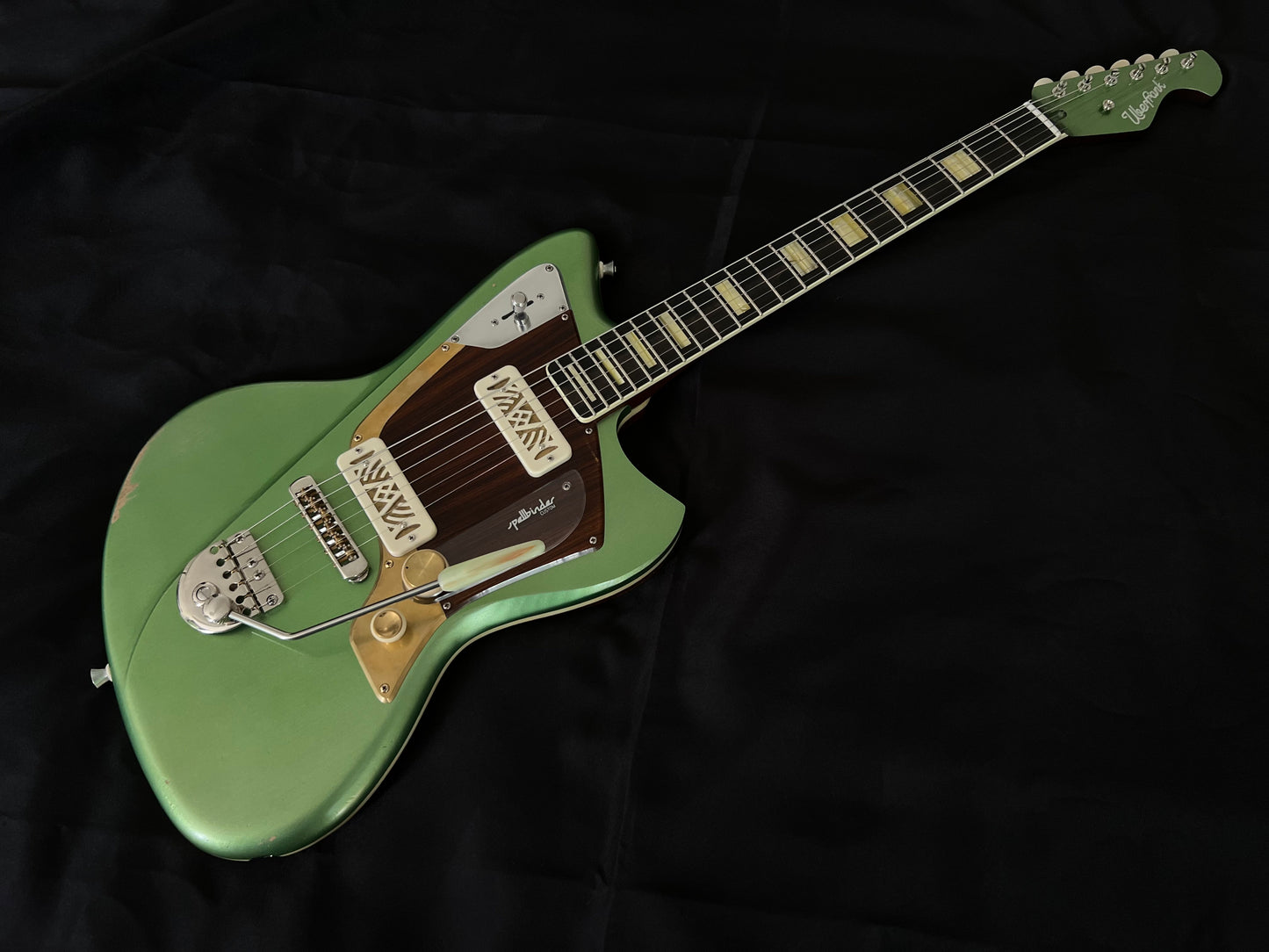 Uberfrank Spellbinder Custom #26-032 - Metallic Avocado
