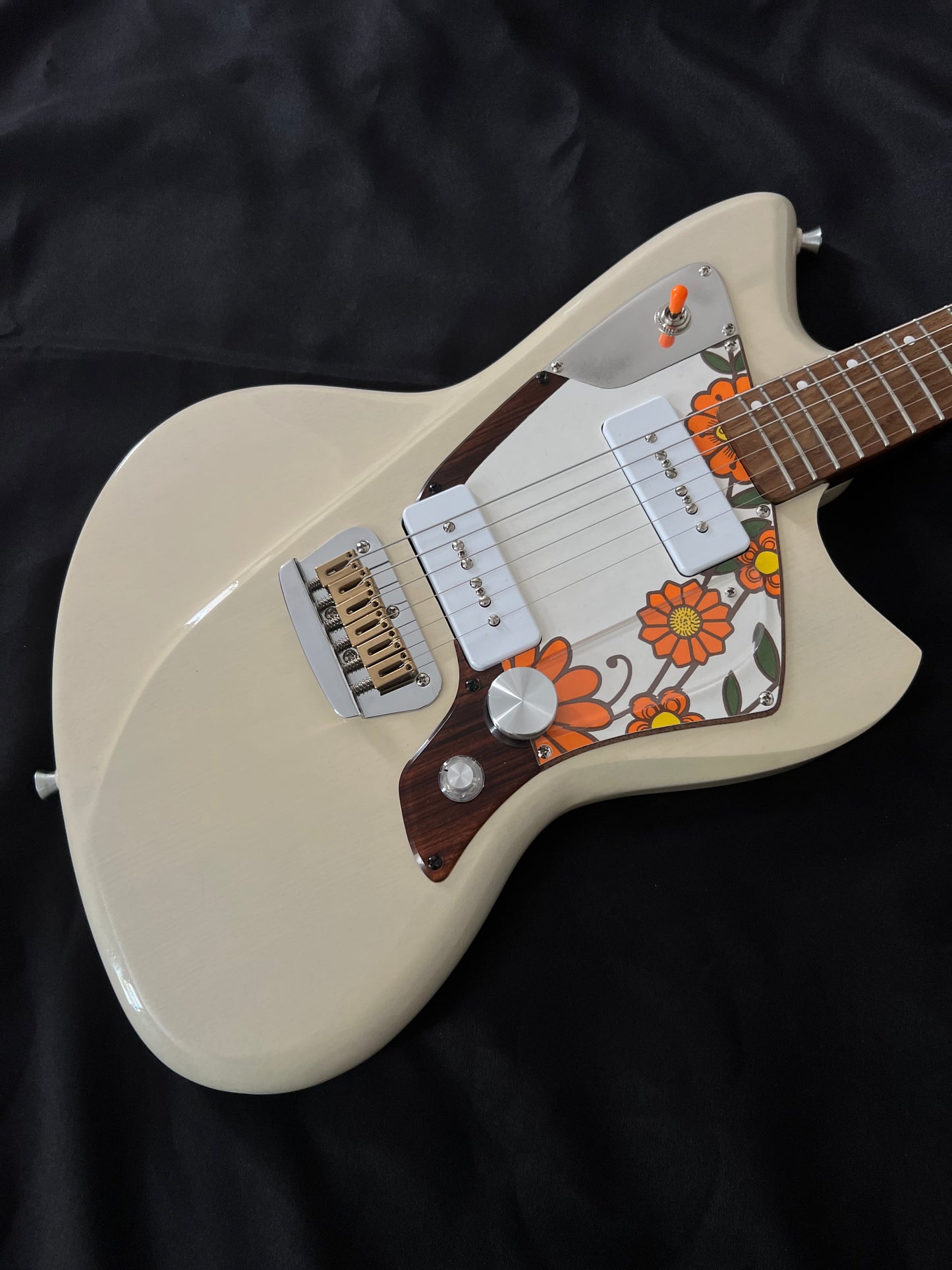 Uberfrank Spellbinder #26-033 - Butterscotch Blonde