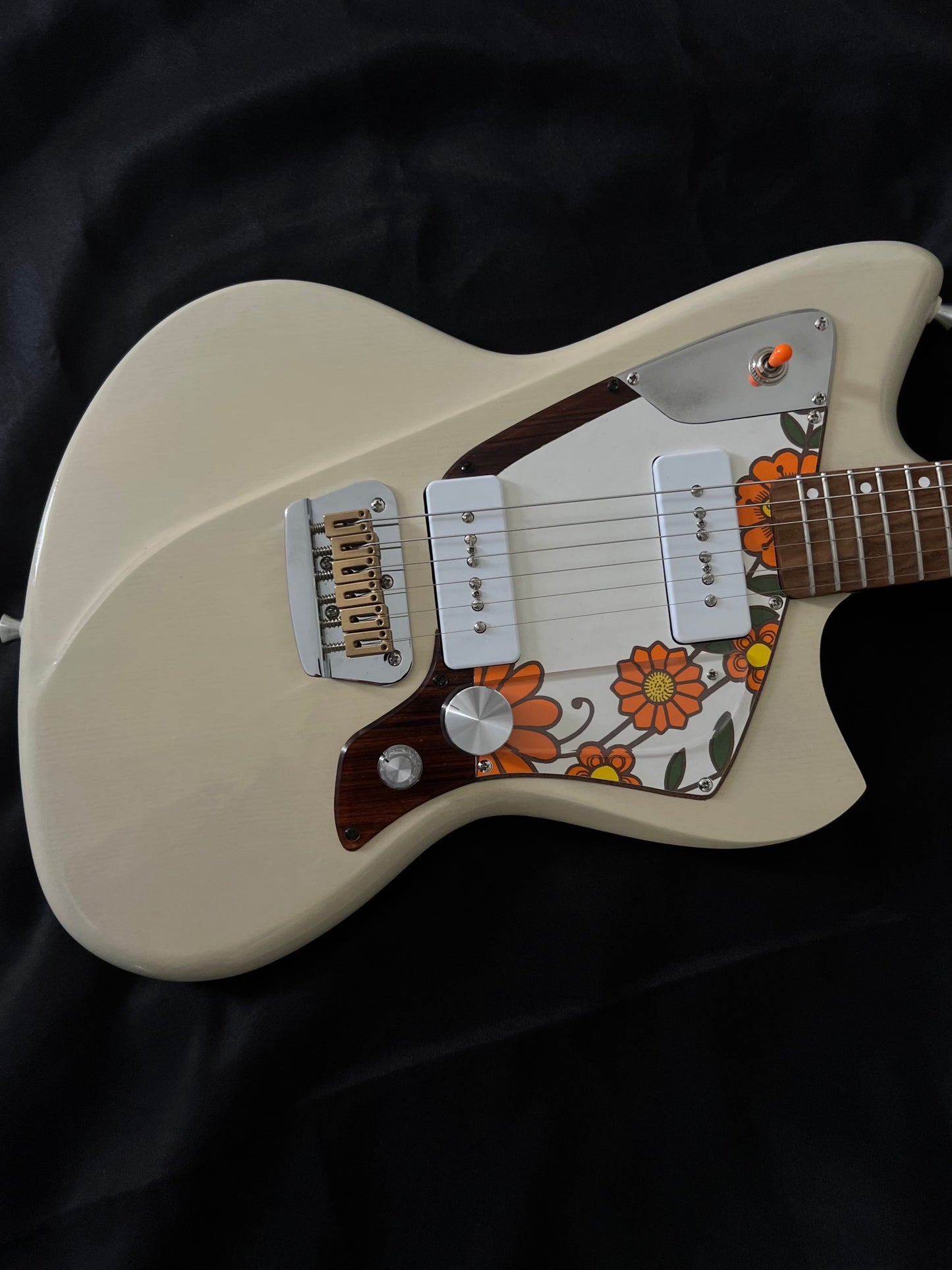 Uberfrank Spellbinder #26-033 - Butterscotch Blonde