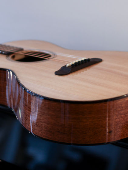 Leddington Piano Guitar