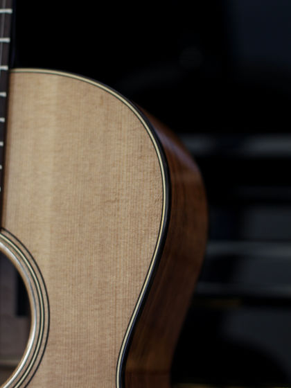 Leddington Piano Guitar