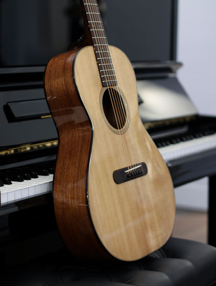 Leddington Piano Guitar