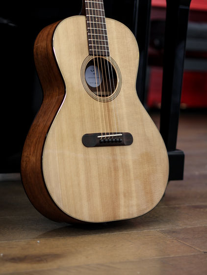 Leddington Piano Guitar